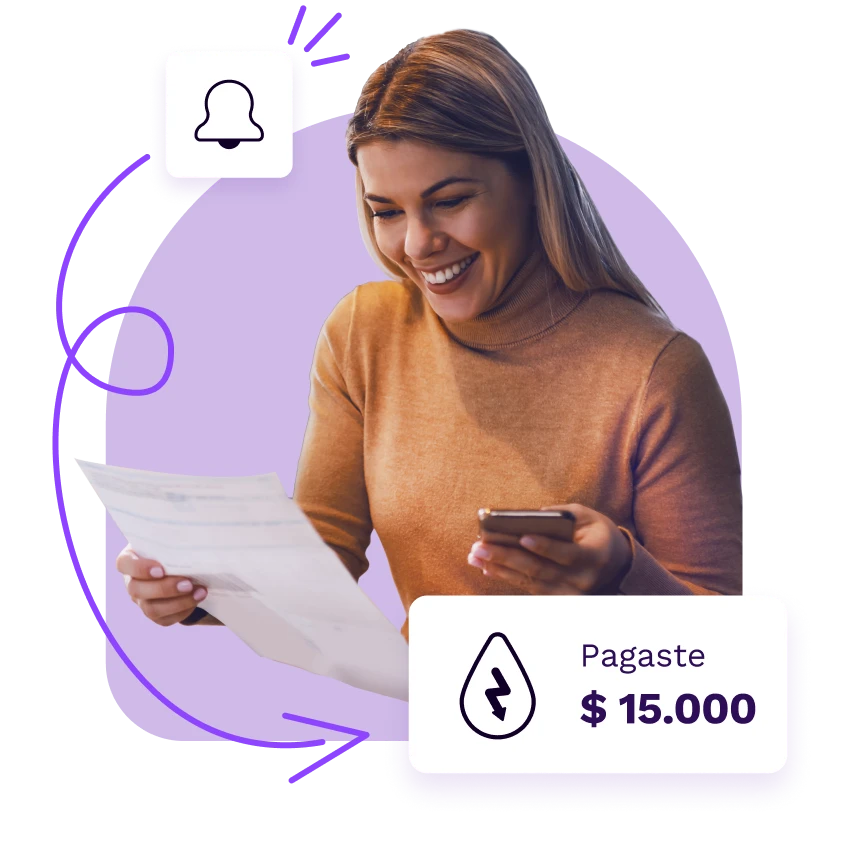 Pagá servicios desde casa sin comisiones Mujer sonriendo mientras paga una factura con el celular desde su cuenta Prex